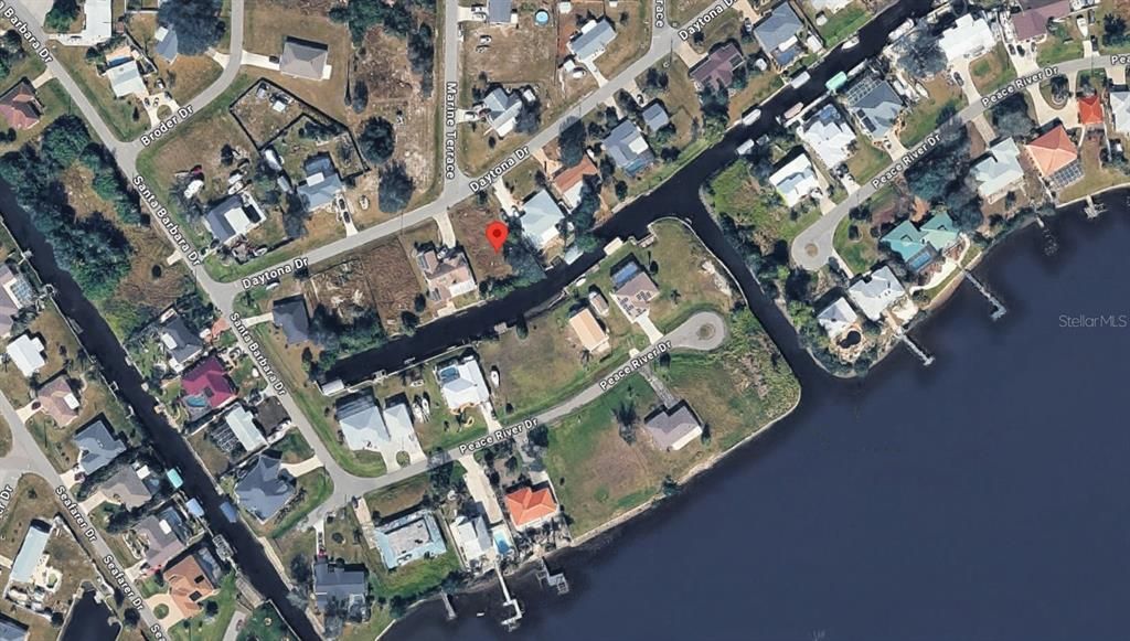 En Venta: $80,000 (0.23 acres)