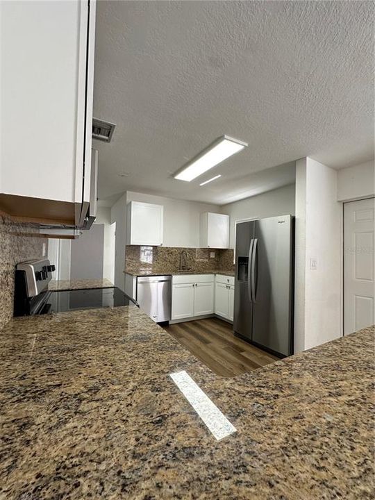 For Rent: $2,075 (4 beds, 2 baths, 1256 Square Feet)