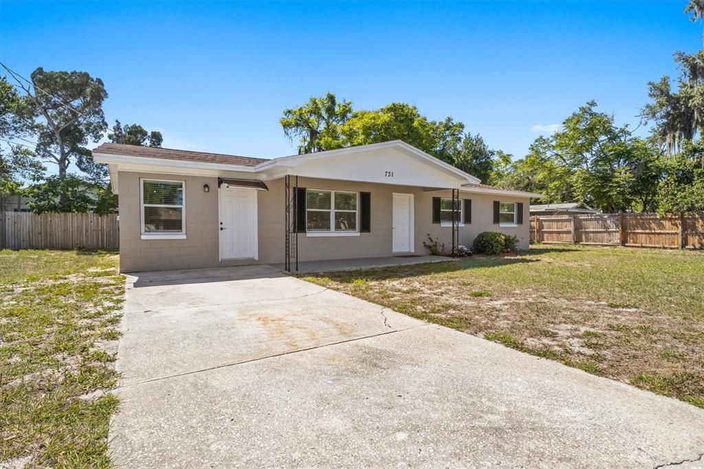 Active With Contract: $230,000 (3 beds, 2 baths, 1343 Square Feet)
