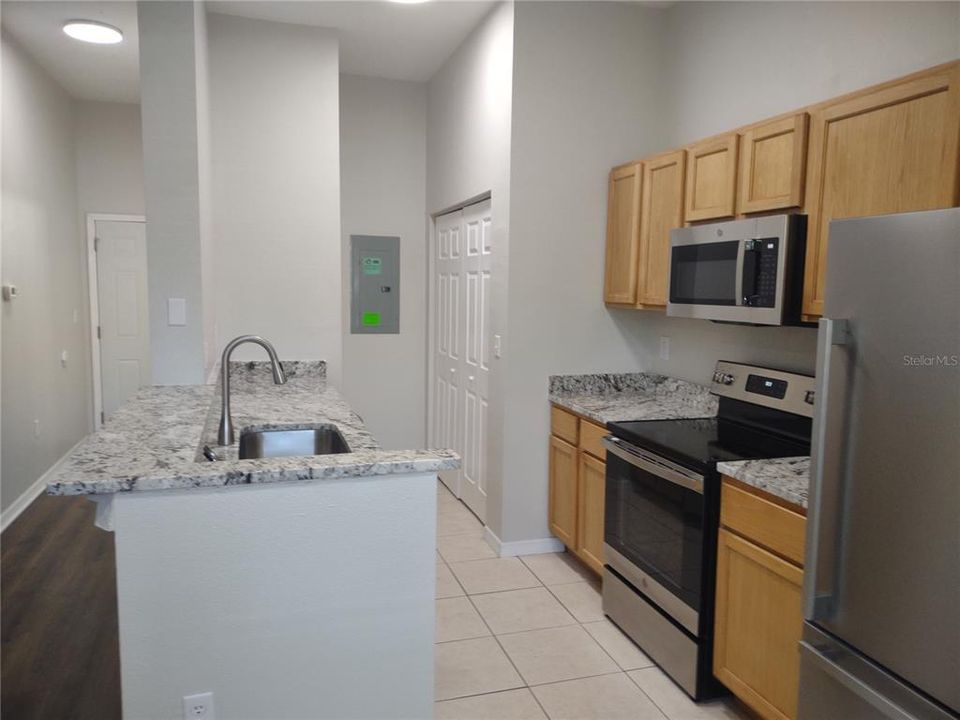 For Sale: $249,900 (2 beds, 0 baths, 1300 Square Feet)
