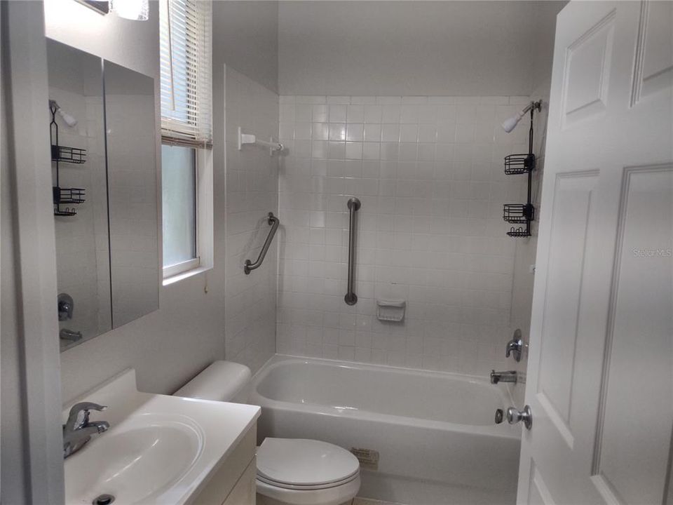 For Sale: $249,900 (2 beds, 0 baths, 1300 Square Feet)