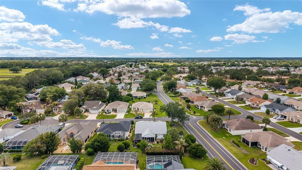 En Venta: $465,000 (3 camas, 2 baños, 2260 Pies cuadrados)