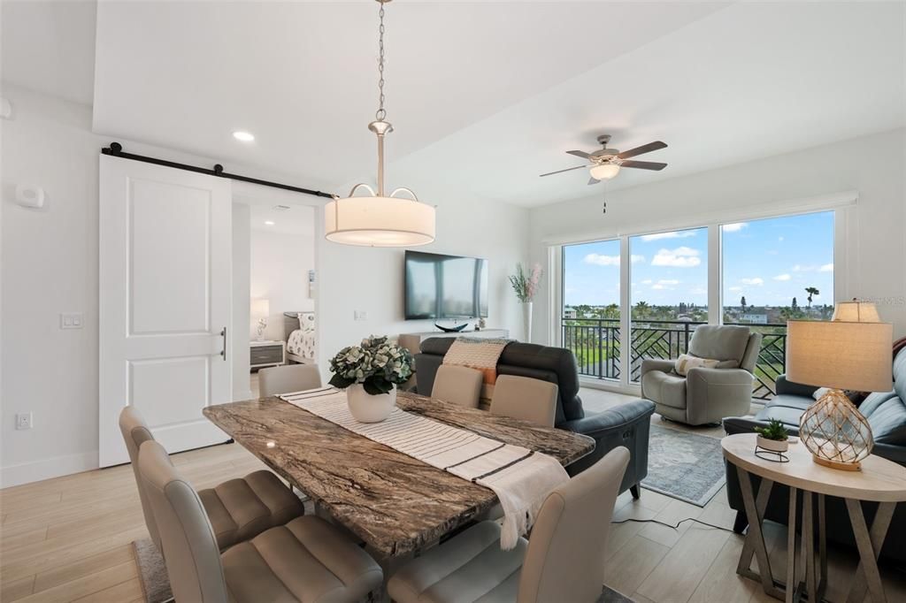 For Sale: $774,000 (2 beds, 2 baths, 1284 Square Feet)