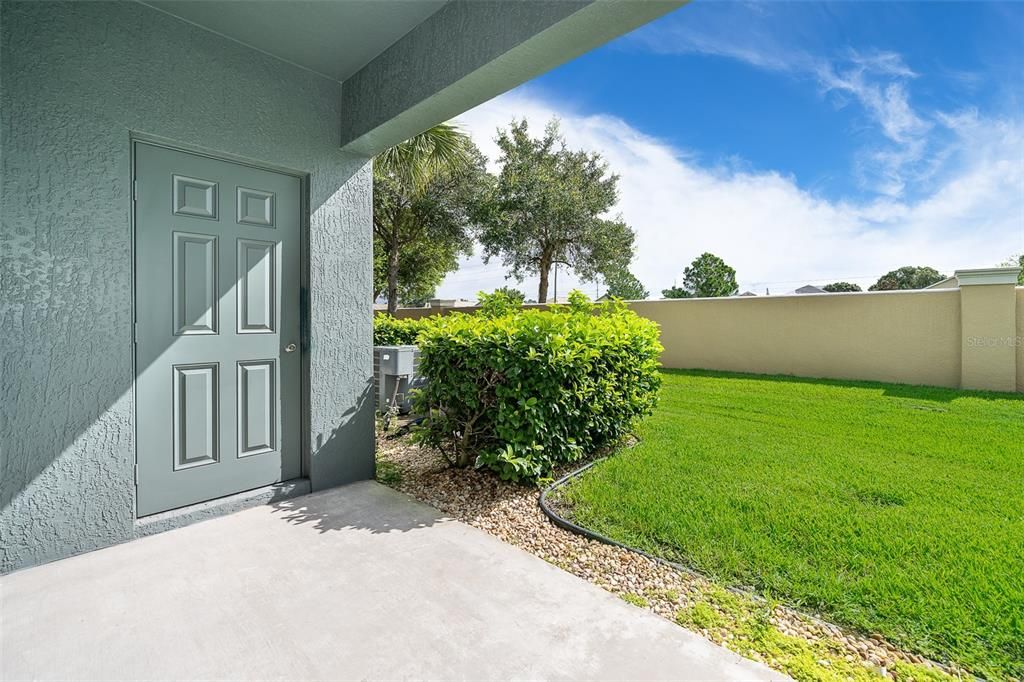 For Rent: $1,800 (2 beds, 2 baths, 987 Square Feet)