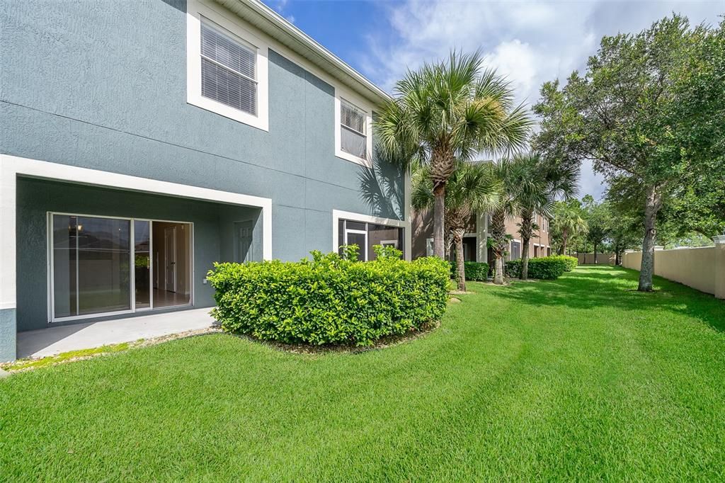 For Rent: $1,800 (2 beds, 2 baths, 987 Square Feet)