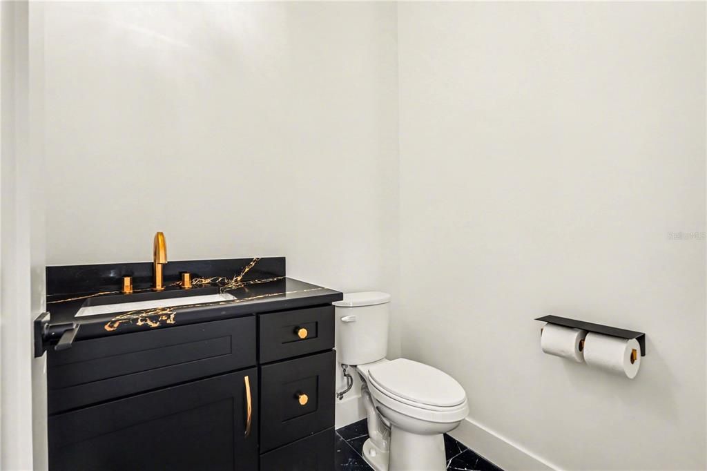 For Sale: $650,000 (3 beds, 2 baths, 2098 Square Feet)