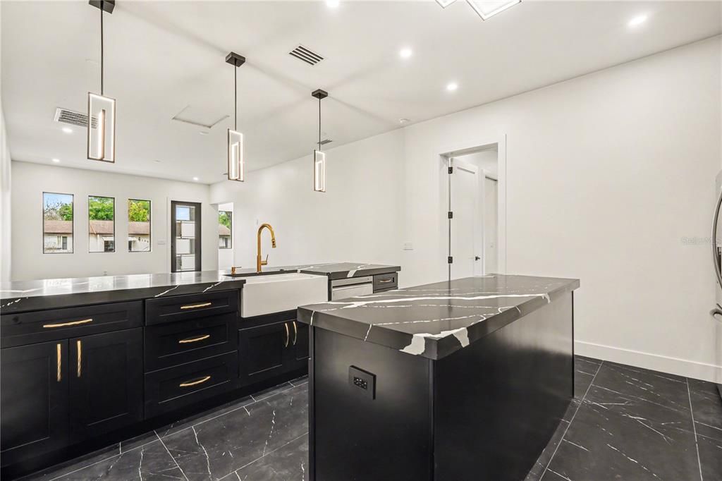 For Sale: $650,000 (3 beds, 2 baths, 2098 Square Feet)