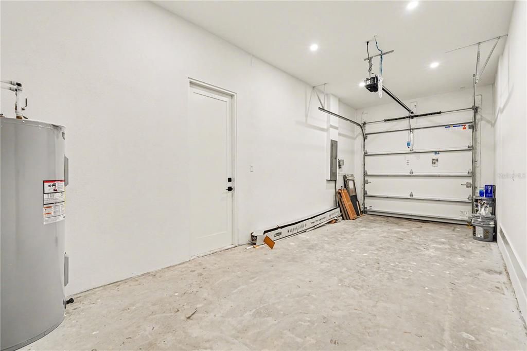 For Sale: $650,000 (3 beds, 2 baths, 2098 Square Feet)