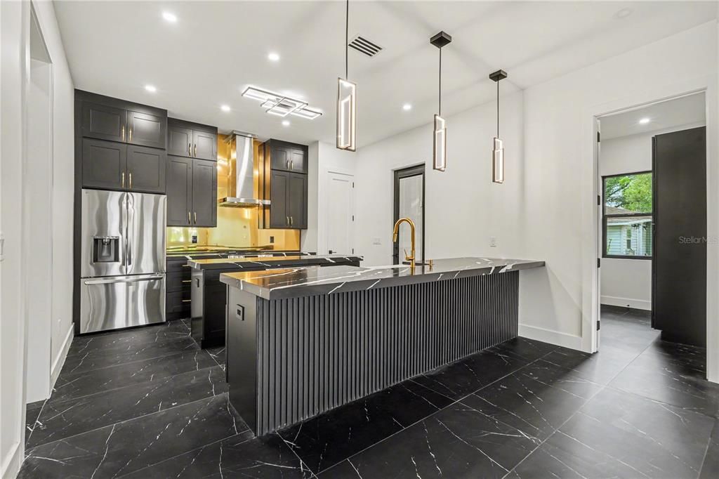 For Sale: $650,000 (3 beds, 2 baths, 2098 Square Feet)