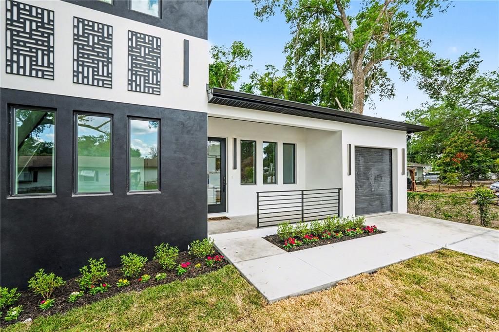 For Sale: $650,000 (3 beds, 2 baths, 2098 Square Feet)