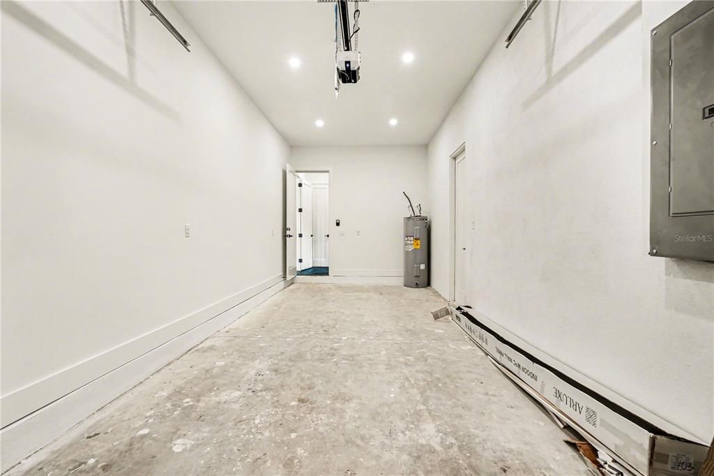 For Sale: $650,000 (3 beds, 2 baths, 2098 Square Feet)