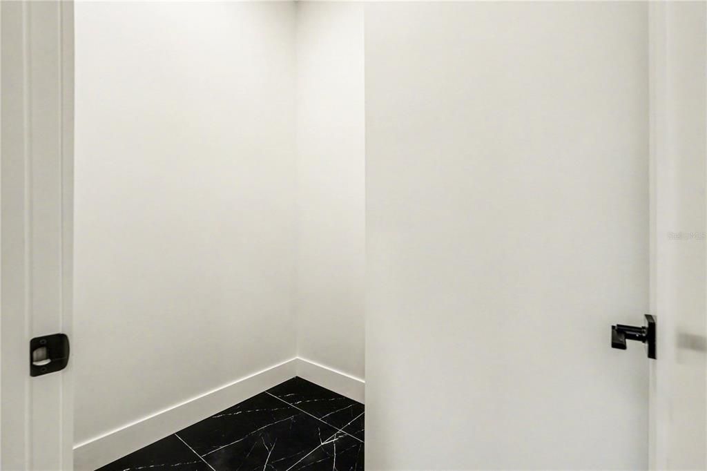 For Sale: $650,000 (3 beds, 2 baths, 2098 Square Feet)