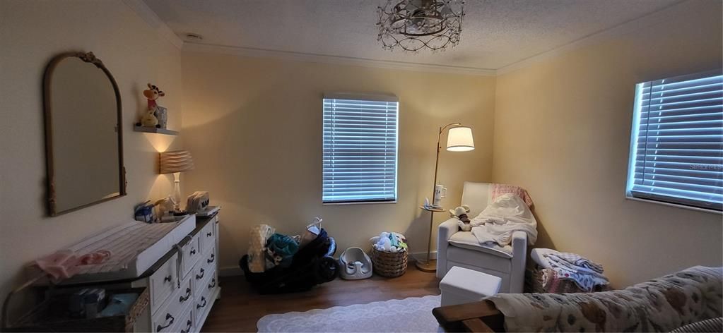 For Sale: $300,000 (3 beds, 2 baths, 1288 Square Feet)