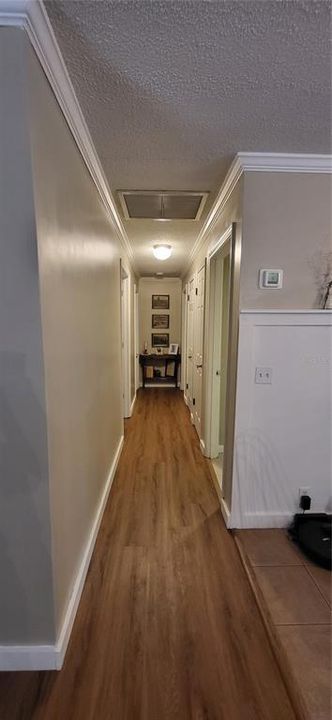 For Sale: $300,000 (3 beds, 2 baths, 1288 Square Feet)