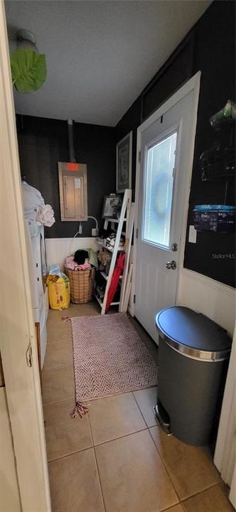 For Sale: $300,000 (3 beds, 2 baths, 1288 Square Feet)