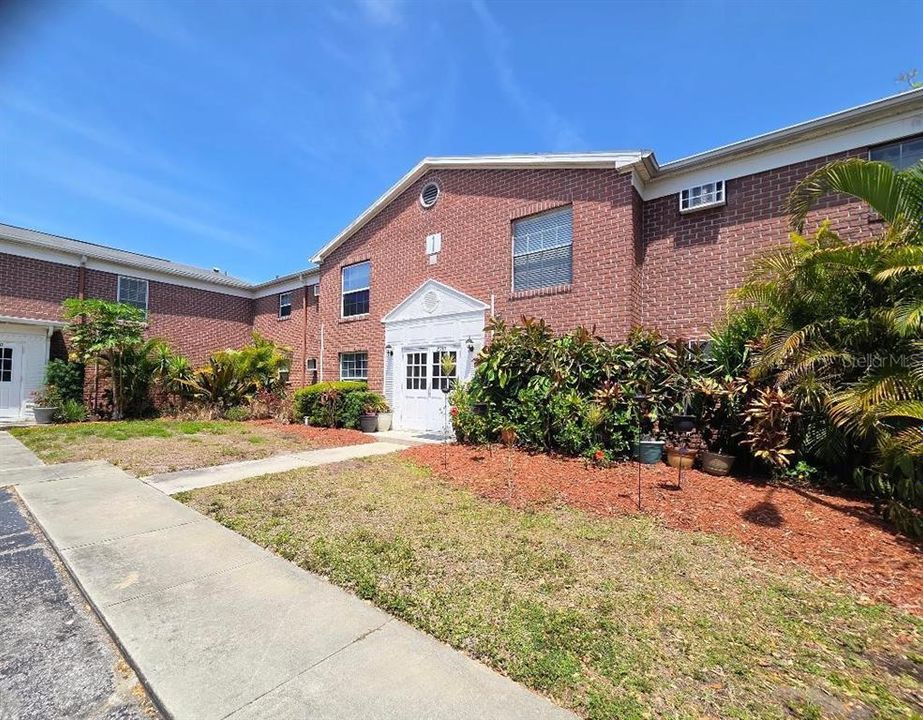 Recently Sold: $39,999 (0 beds, 1 baths, 355 Square Feet)