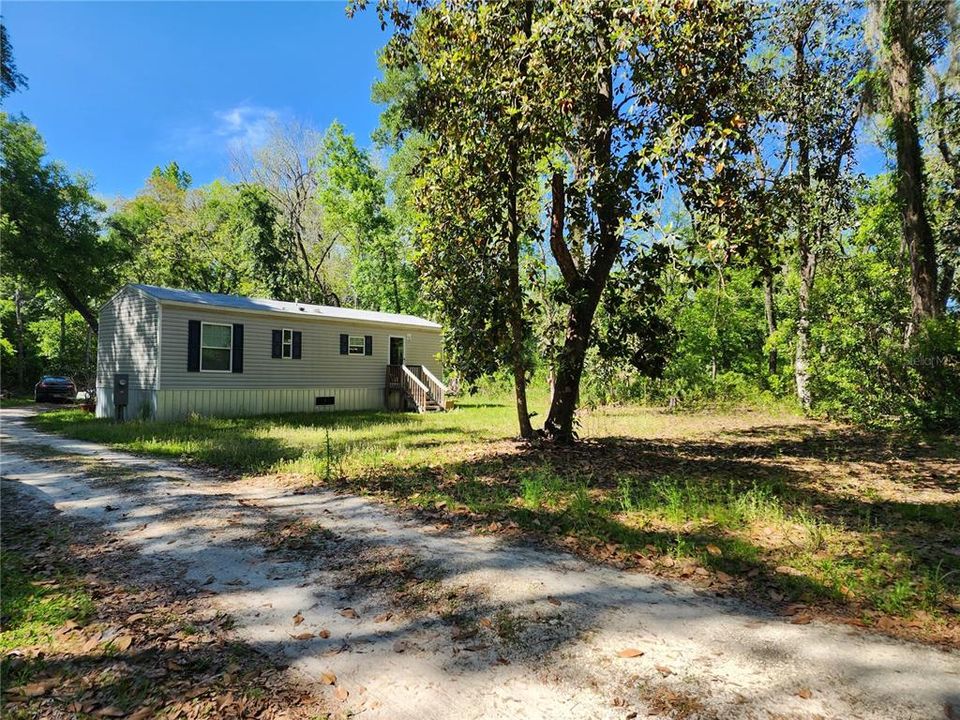For Sale: $185,000 (1 beds, 1 baths, 600 Square Feet)