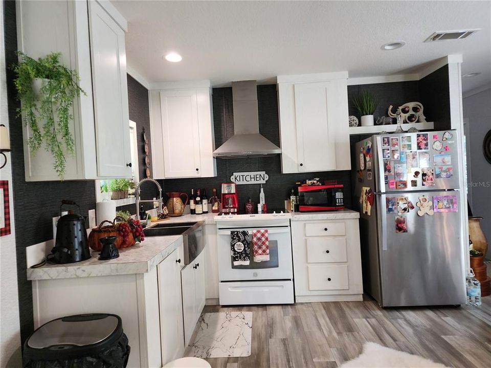 For Sale: $185,000 (1 beds, 1 baths, 600 Square Feet)