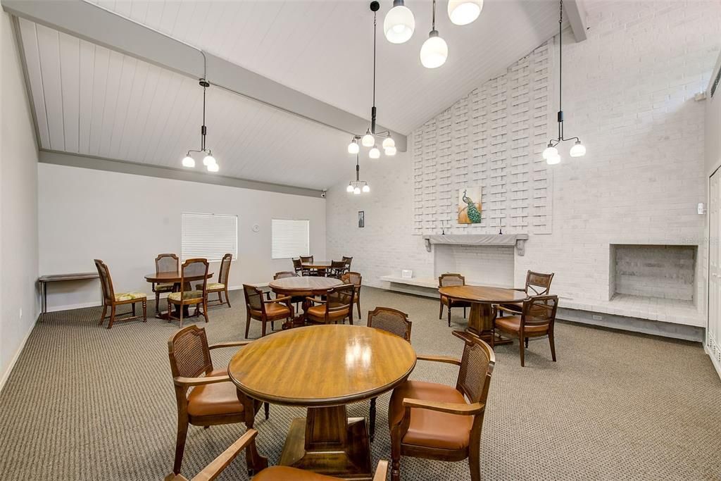 Active With Contract: $119,900 (1 beds, 1 baths, 775 Square Feet)