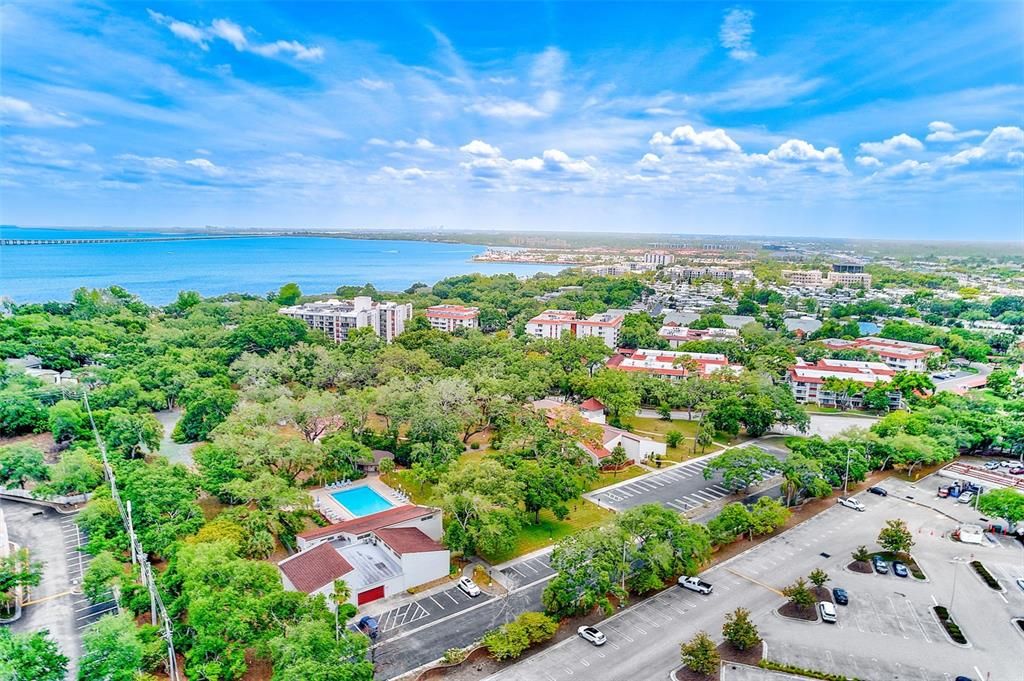 Active With Contract: $119,900 (1 beds, 1 baths, 775 Square Feet)