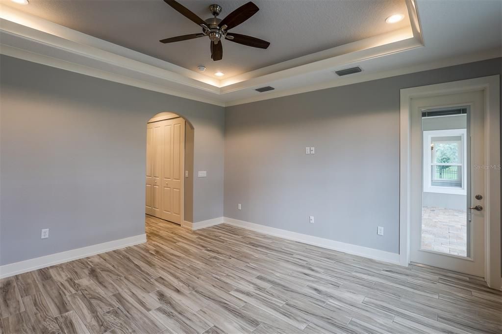 For Sale: $779,360 (4 beds, 2 baths, 2527 Square Feet)