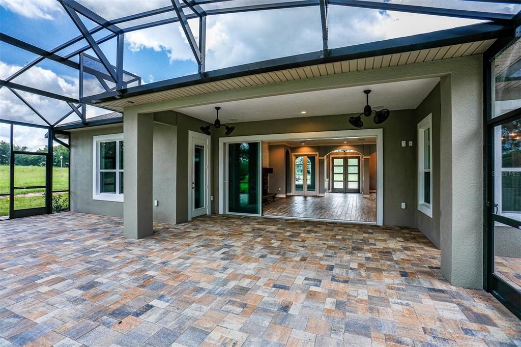 For Sale: $779,360 (4 beds, 2 baths, 2527 Square Feet)