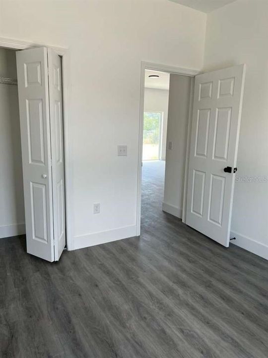 For Sale: $344,900 (4 beds, 2 baths, 1644 Square Feet)