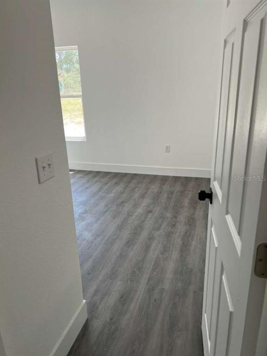 For Sale: $344,900 (4 beds, 2 baths, 1644 Square Feet)