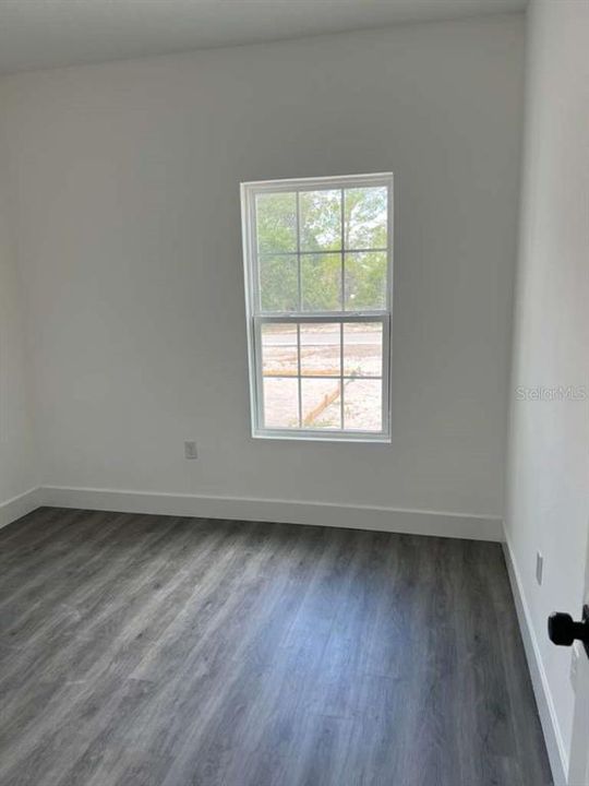 For Sale: $344,900 (4 beds, 2 baths, 1644 Square Feet)