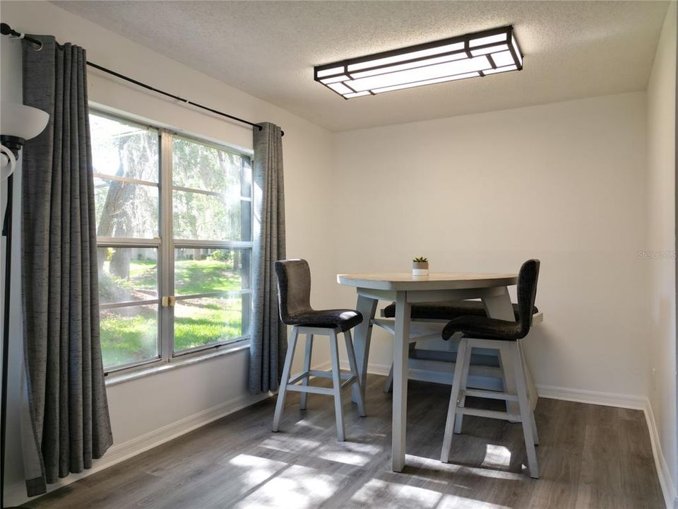 Activo con contrato: $169,900 (2 camas, 2 baños, 912 Pies cuadrados)