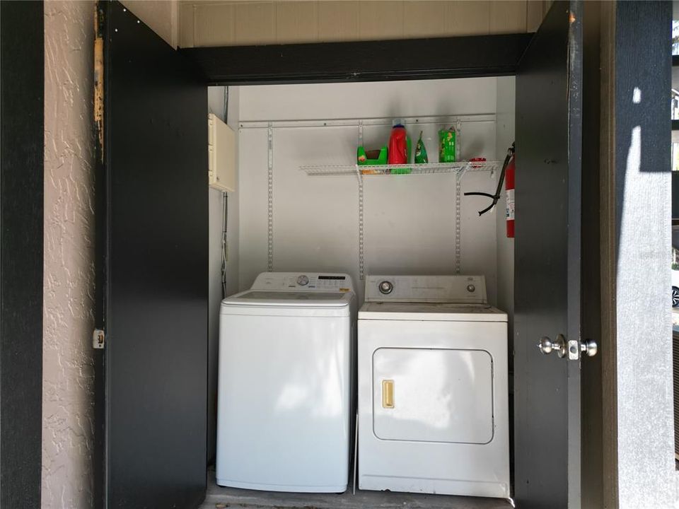 Activo con contrato: $169,900 (2 camas, 2 baños, 912 Pies cuadrados)