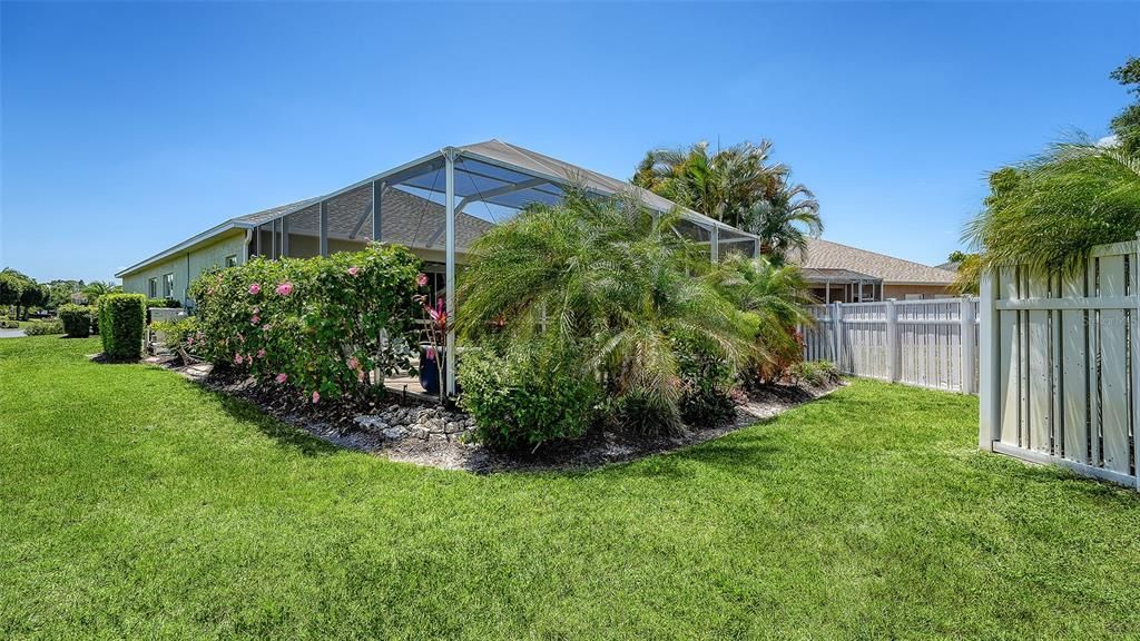 Activo con contrato: $525,000 (3 camas, 2 baños, 2106 Pies cuadrados)