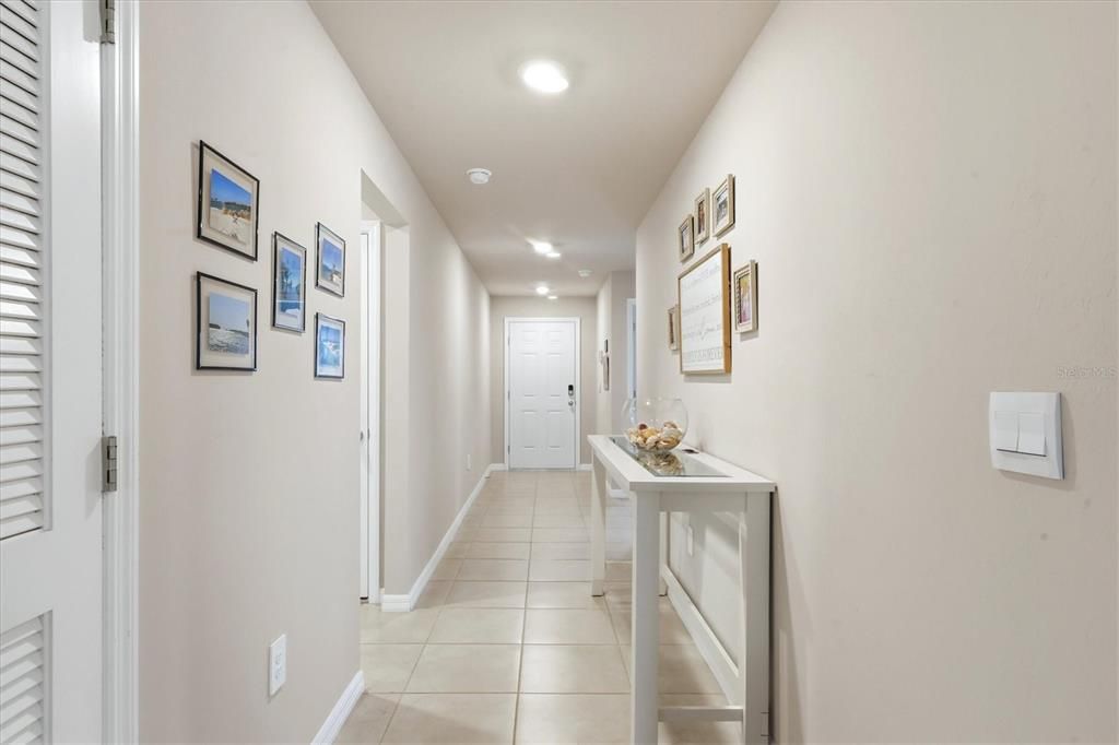 Activo con contrato: $300,000 (4 camas, 2 baños, 1485 Pies cuadrados)