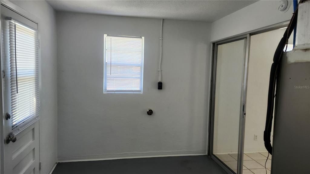For Rent: $1,475 (2 beds, 1 baths, 1089 Square Feet)