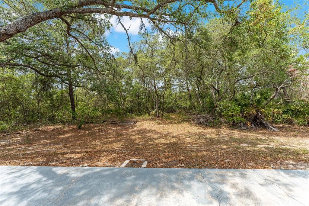 Activo con contrato: $350,000 (3 camas, 2 baños, 1763 Pies cuadrados)