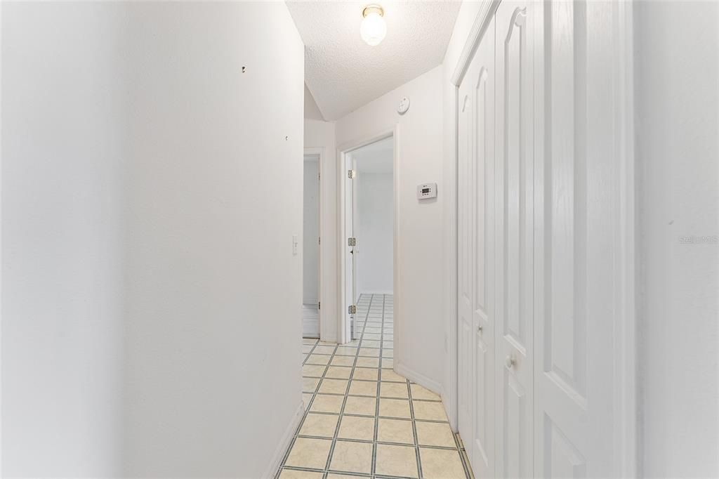 Activo con contrato: $350,000 (3 camas, 2 baños, 1763 Pies cuadrados)