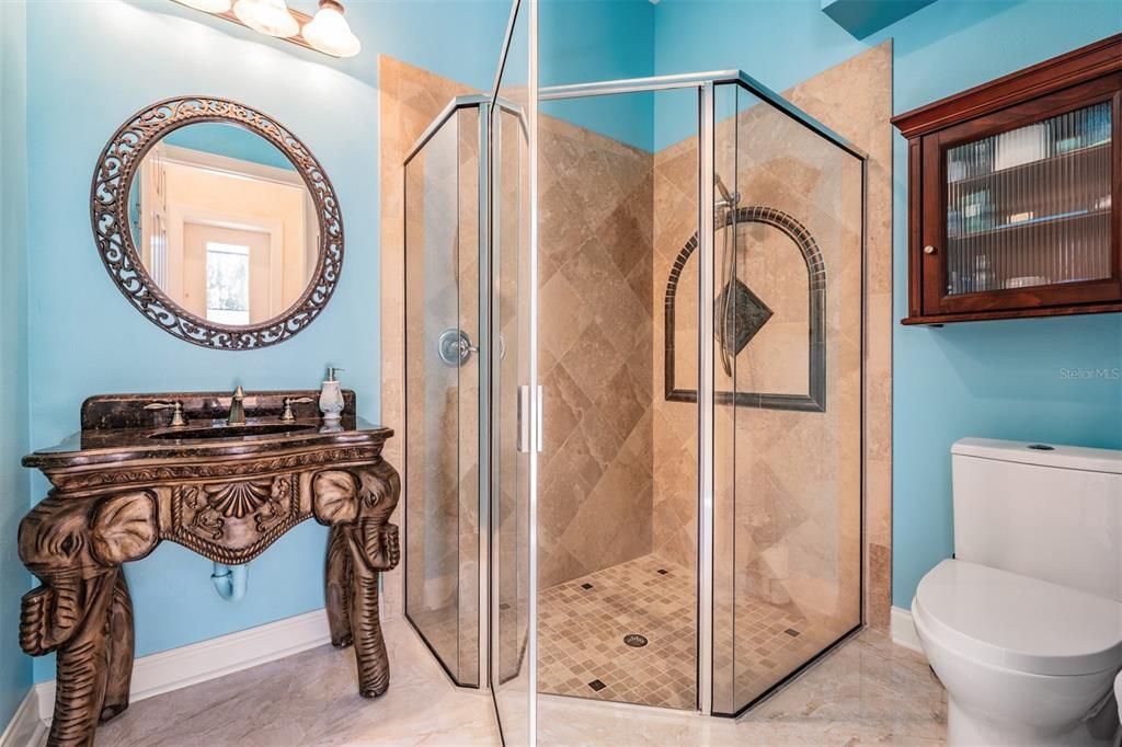 En Venta: $1,240,000 (5 camas, 4 baños, 4888 Pies cuadrados)