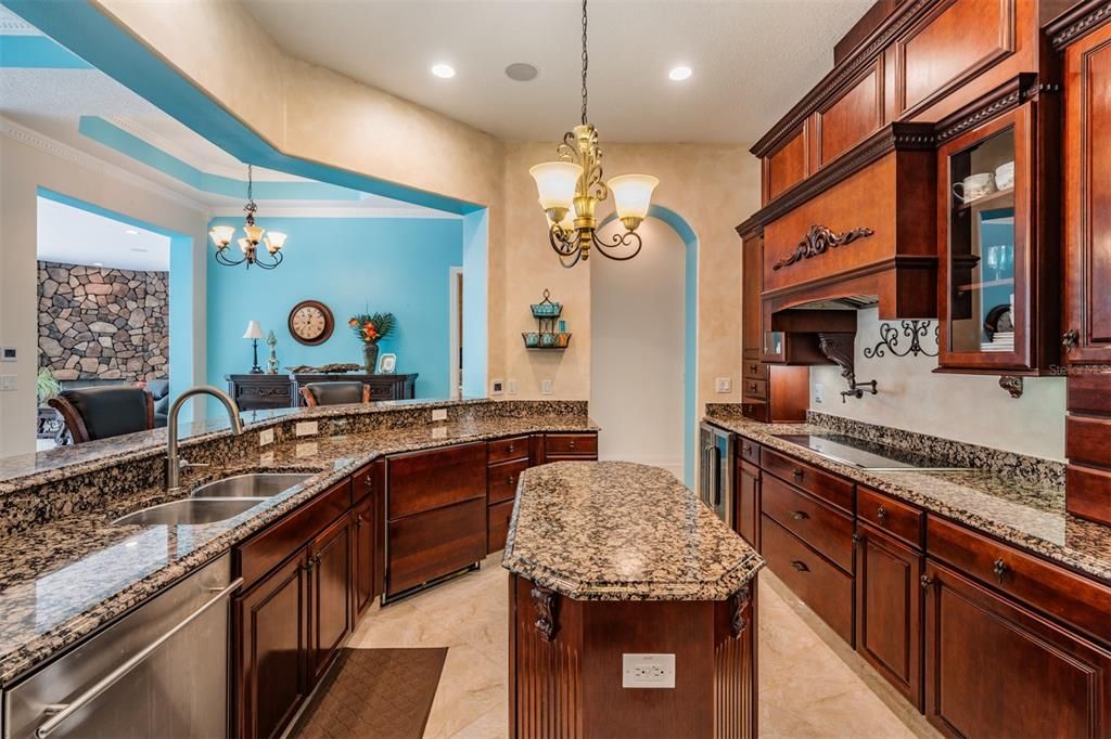 En Venta: $1,240,000 (5 camas, 4 baños, 4888 Pies cuadrados)