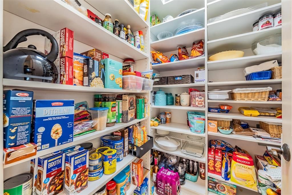 En Venta: $1,240,000 (5 camas, 4 baños, 4888 Pies cuadrados)