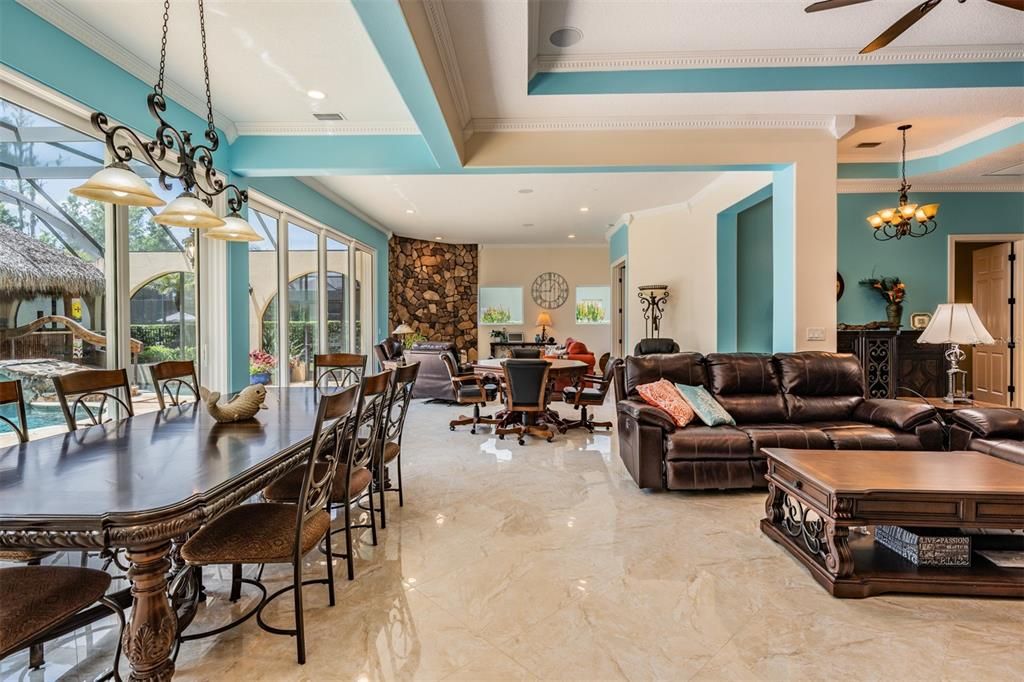 En Venta: $1,240,000 (5 camas, 4 baños, 4888 Pies cuadrados)