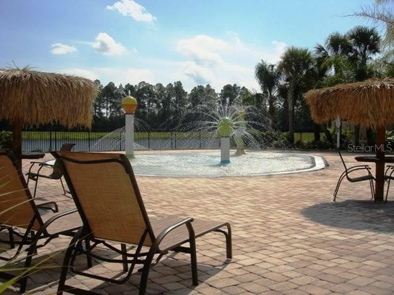 Под контрактом: $2,500 (4 спален, 3 ванн, 1902 Квадратных фут)