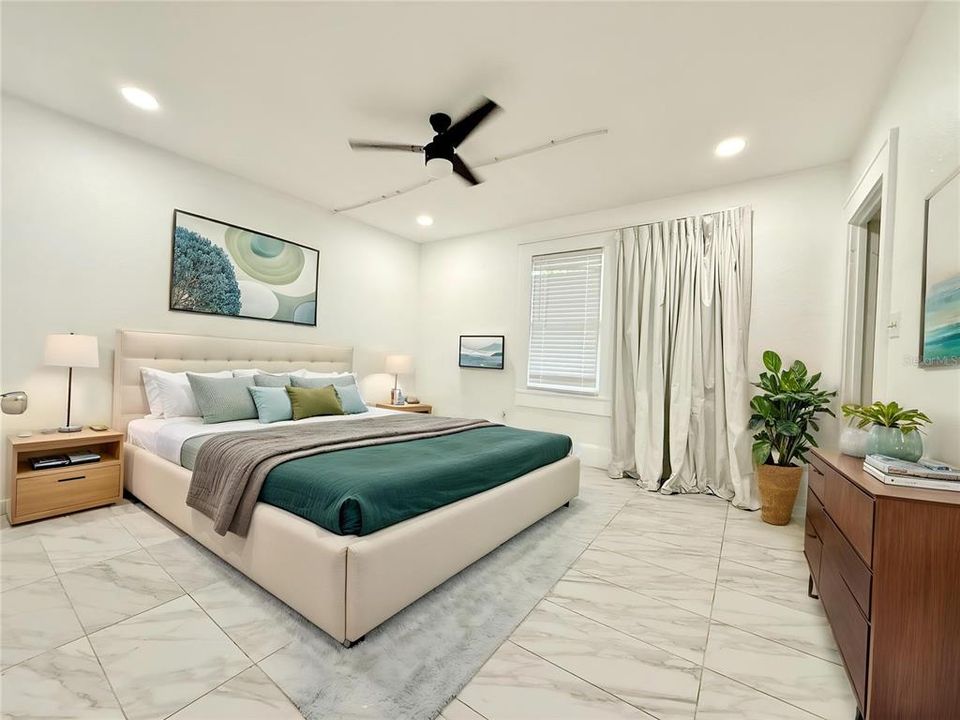 For Rent: $900 (1 beds, 1 baths, 800 Square Feet)