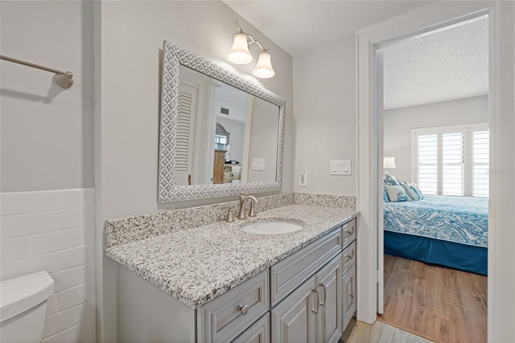 For Rent: $5,000 (2 beds, 2 baths, 1360 Square Feet)