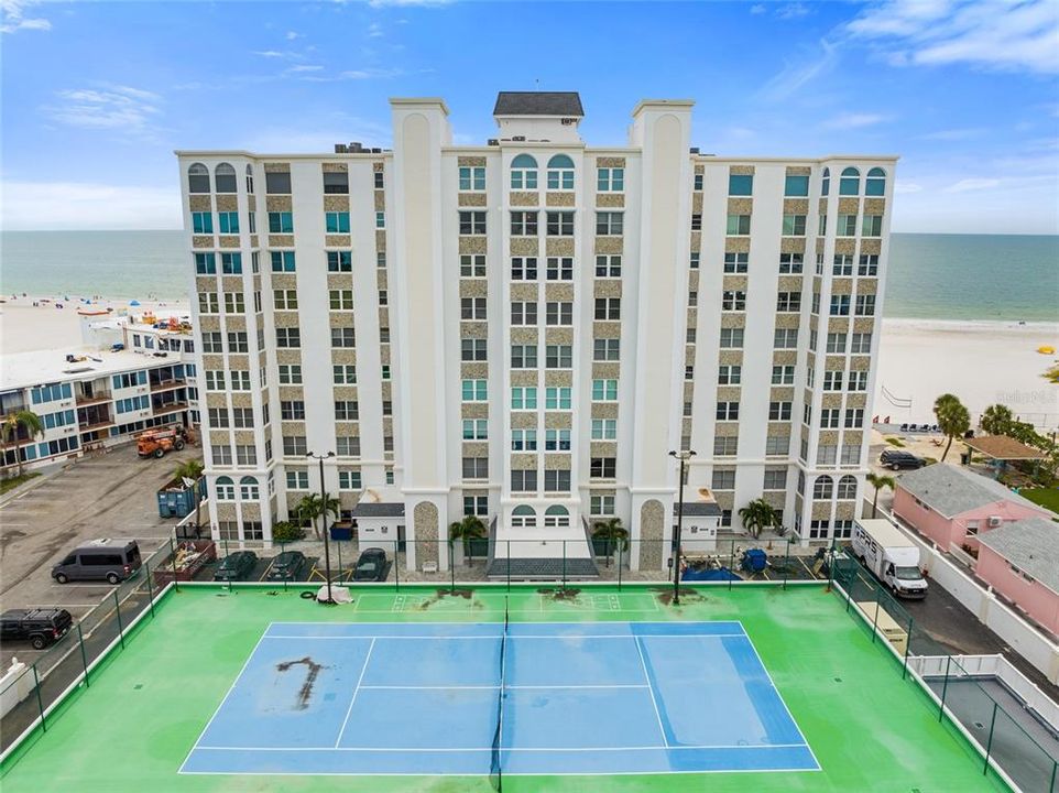 For Rent: $5,000 (2 beds, 2 baths, 1360 Square Feet)