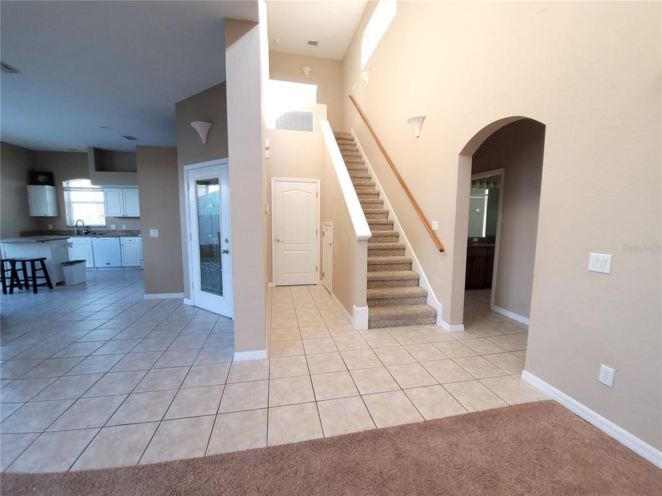 For Rent: $3,200 (3 beds, 2 baths, 2245 Square Feet)