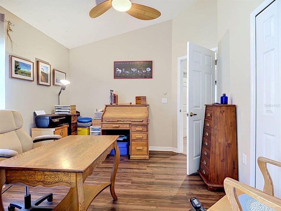 For Sale: $429,900 (4 beds, 2 baths, 1939 Square Feet)