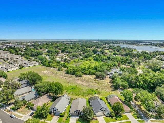 For Sale: $429,900 (4 beds, 2 baths, 1939 Square Feet)