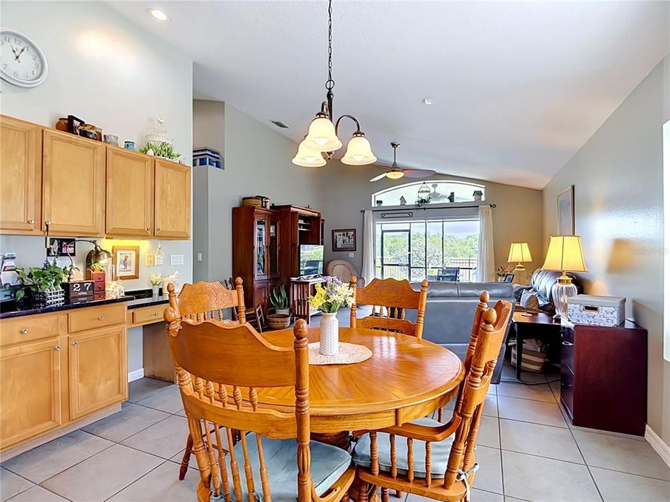 For Sale: $429,900 (4 beds, 2 baths, 1939 Square Feet)