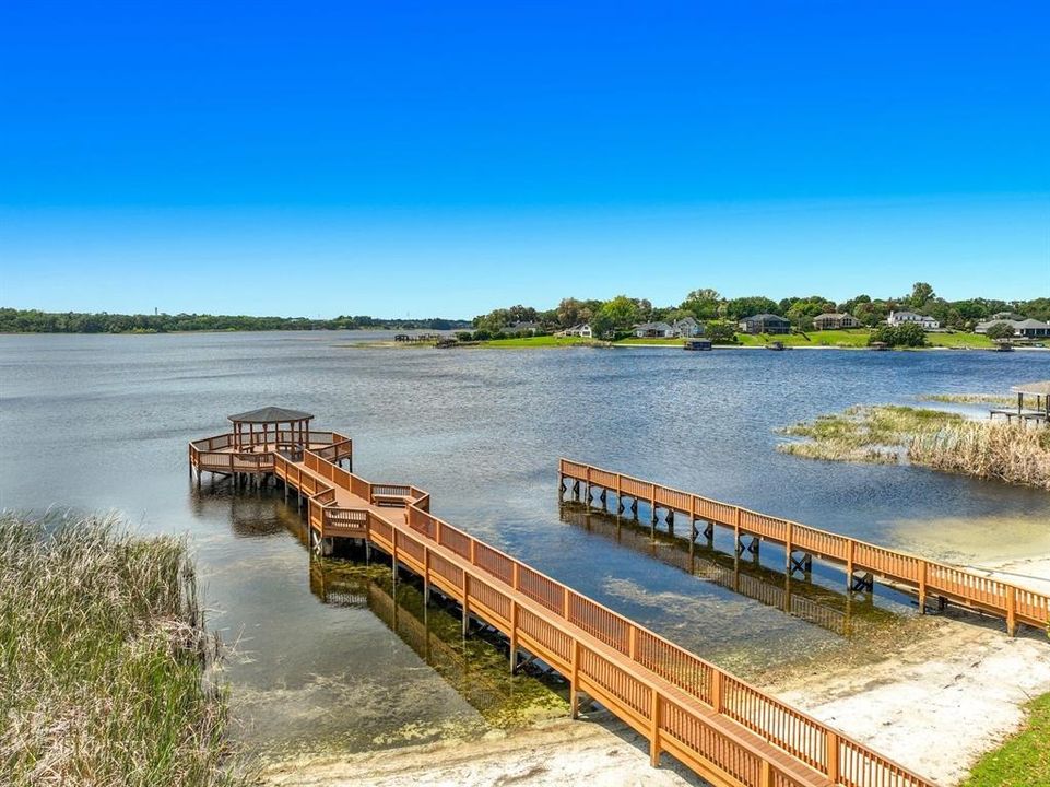 For Sale: $429,900 (4 beds, 2 baths, 1939 Square Feet)