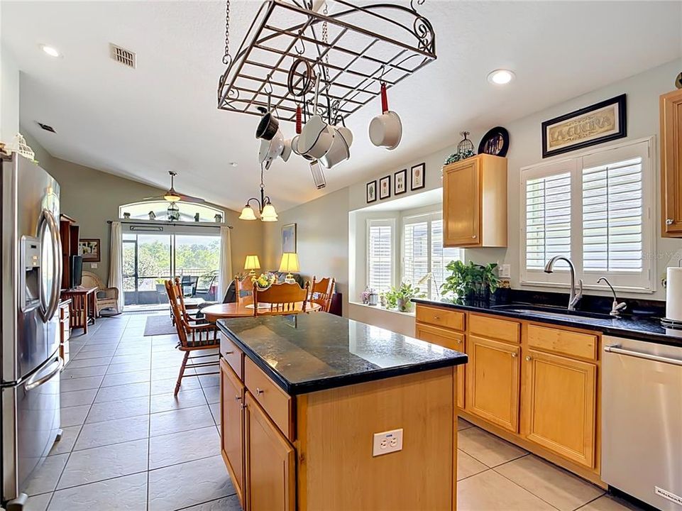 For Sale: $429,900 (4 beds, 2 baths, 1939 Square Feet)